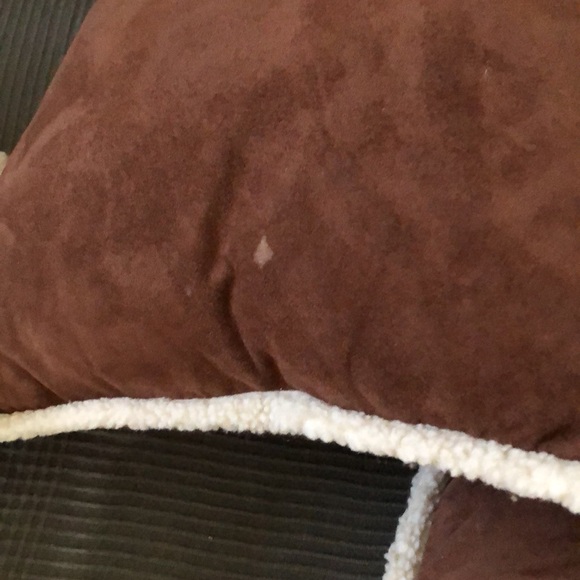 Woolrich Brown Accent Pillows with Cream Edging - Picture 6 of 6